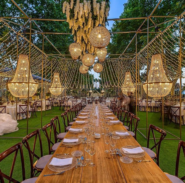 Chandelier_2m_7skyrent