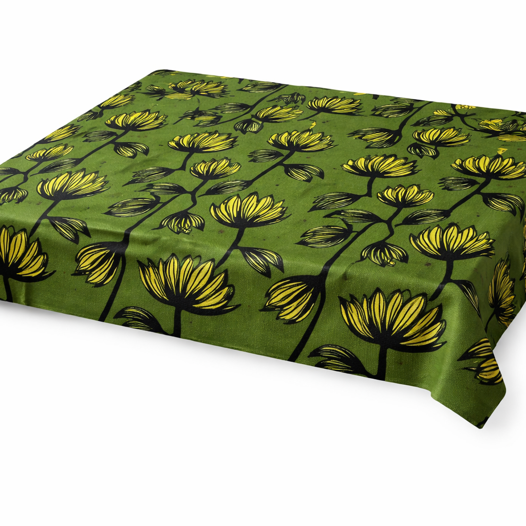 Black&white Scandinavian tablecloth green Tulip