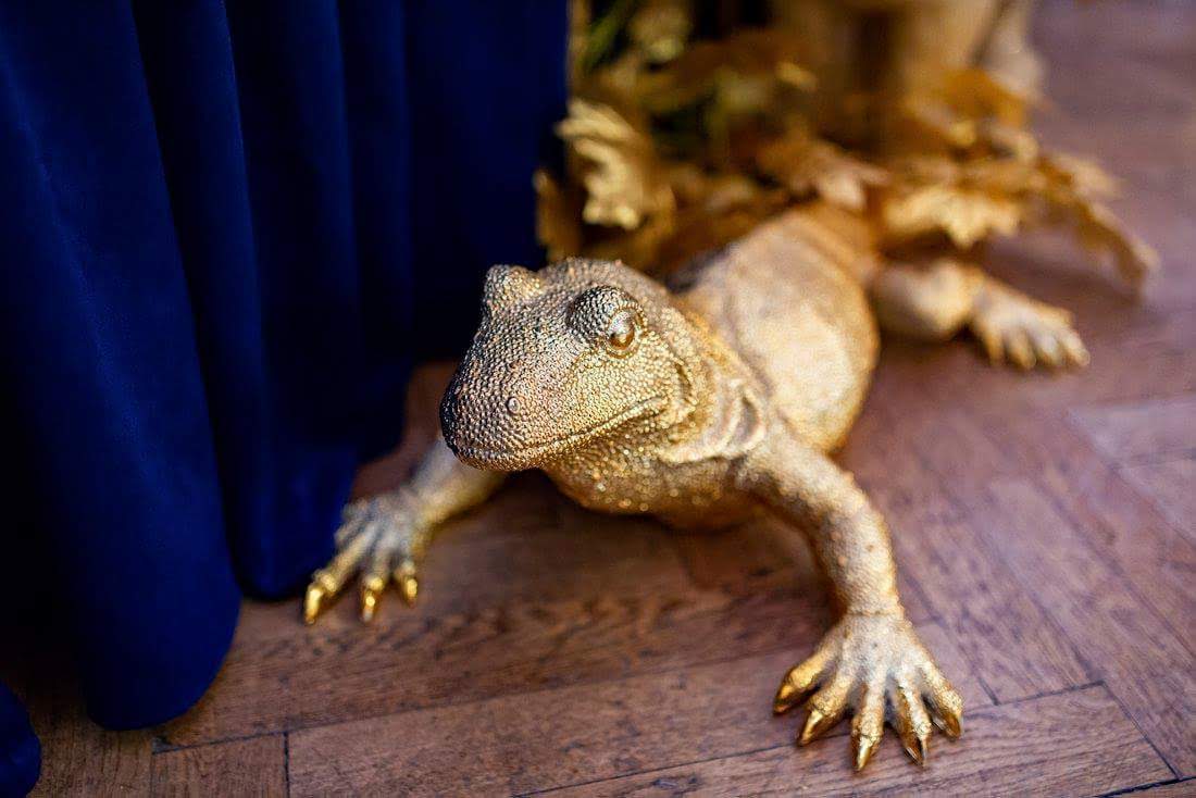Golden Lizard Table Sculpture – Event Decor Rental