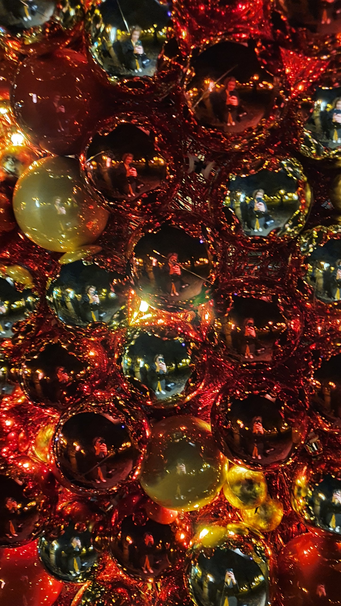Grand 2D Pre-Lit Christmas Doorway Arch